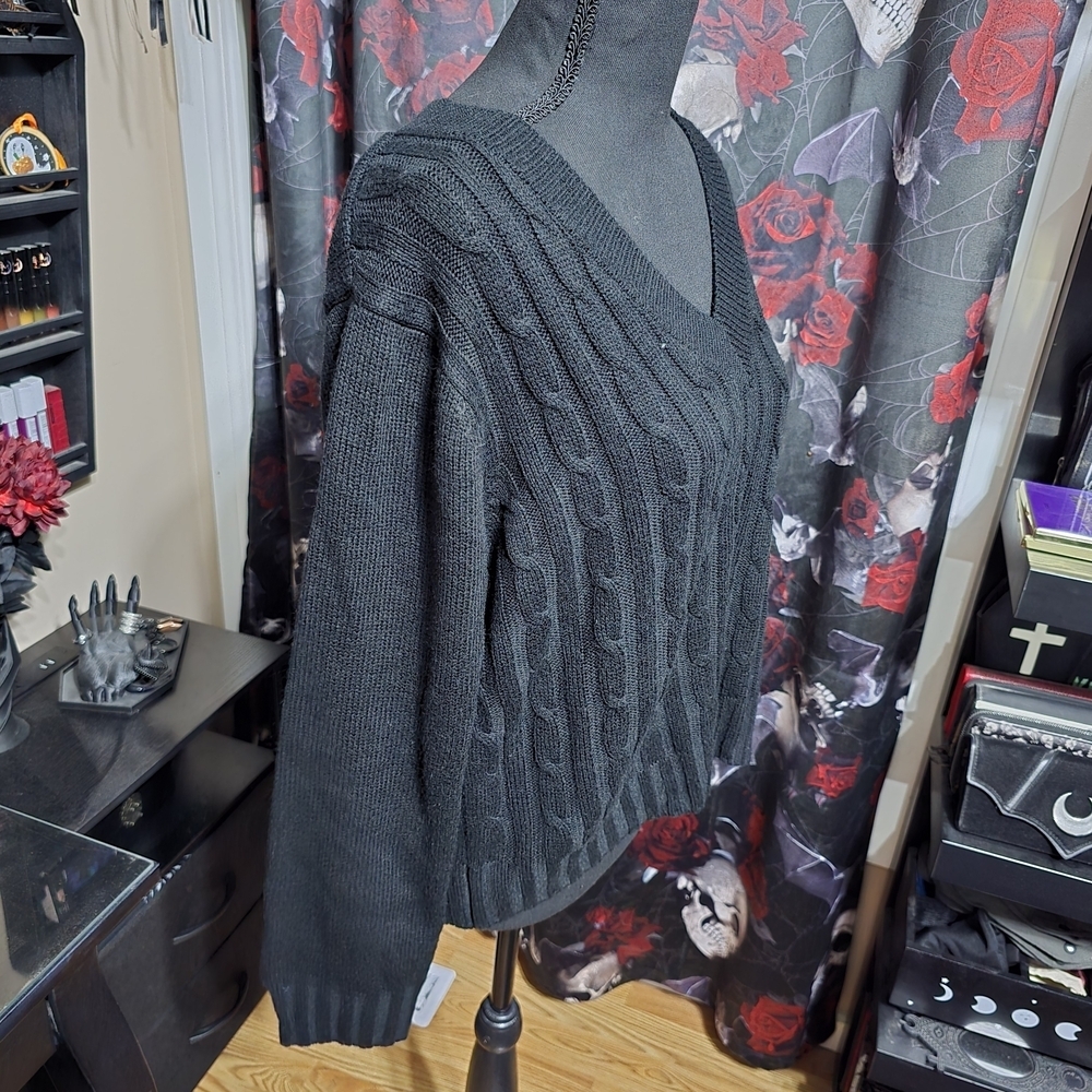 Ardene Dark Knit V-Neck Sweater - Picture 4 of 5